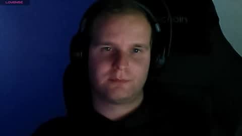 Anderson online show from 10-30-25, 01:40