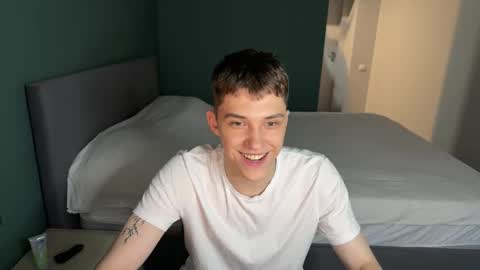 Snapshot of cronck52 chatting on 11-17-25, 07:41 cronck52 online show from 11-17-25, 07:41