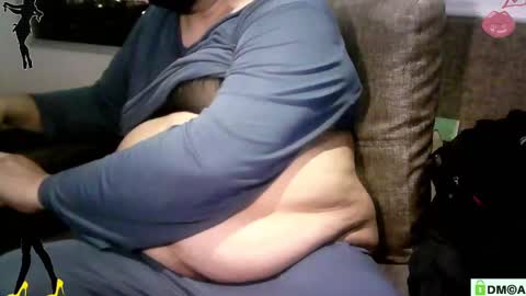 Snapshot of crossdresser64 chatting on 10-15-25, 02:22 Linda Cross online show from 10-15-25, 02:22