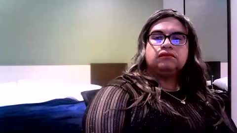 Snapshot of crossdresser64 chatting on 11-01-25, 12:23 Linda Cross online show from 11-01-25, 12:23