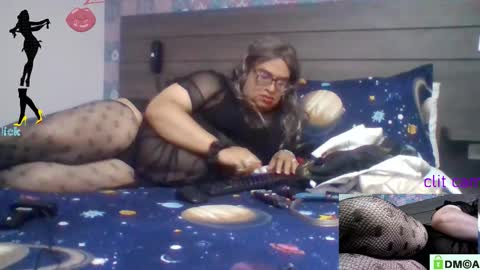 Linda Cross online show from 11-15-25, 03:52