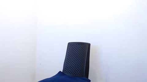 Leo online show from 02-04-26, 04:29