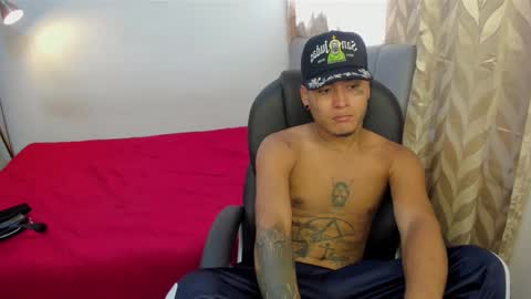 crow_black00 online show from 09-30-25, 05:07