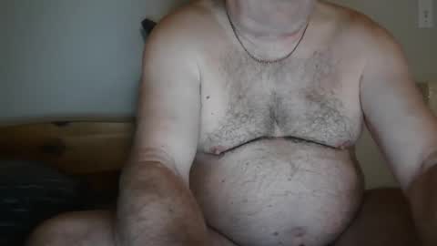 Snapshot of crowbarbi chatting on 01-15-26, 12:10 Crowbarbi online show from 01-15-26, 12:10