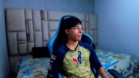 Snapshot of croy_myer chatting on 03-19-26, 11:53 Croy online show from 03-19-26, 11:53