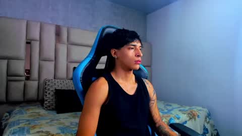 Snapshot of croy_myer chatting on 03-24-26, 12:04 Croy online show from 03-24-26, 12:04