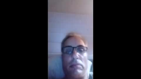 Snapshot of crucut80 chatting on 12-22-25, 06:16 Crucut online show from 12-22-25, 06:16