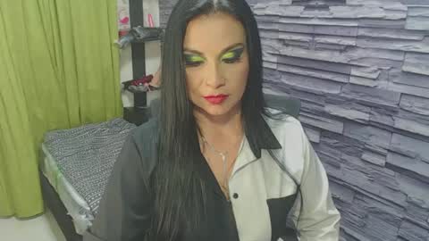 cruela_deviil online show from 12-06-24, 09:46