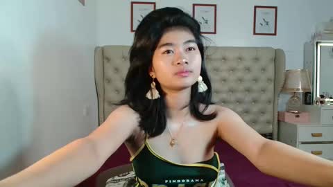 Im CruellaDont forget to follow me online show from 09-16-25, 05:25