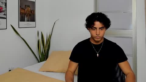 Snapshot of cruz_fernandez chatting on 11-11-25, 09:37 cruz_fernandez online show from 11-11-25, 09:37