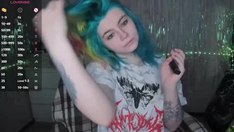 Snapshot of cryptobjgirlv2 chatting on 09-30-25, 06:02 Lilith online show from 09-30-25, 06:02
