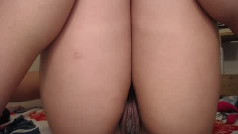 Snapshot of crystal143 chatting on 01-21-25, 09:35 Crys online show from 01-21-25, 09:35