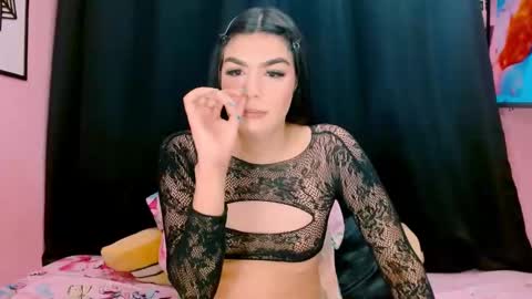 Snapshot of crystal420_ chatting on 11-02-25, 05:32 Instagram cristal espinosa1 online show from 11-02-25, 05:32