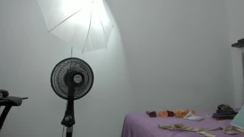 Snapshot of crystal_butterfly1 chatting on 01-10-25, 02:34 crystal_butterfly1 online show from 01-10-25, 02:34