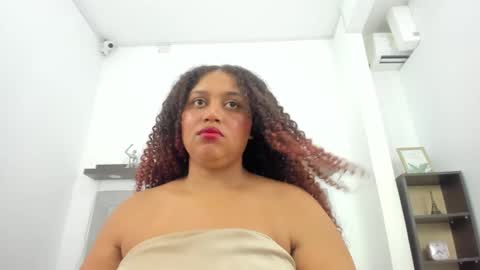 Snapshot of crystal_butterfly1 chatting on 01-10-25, 05:34 crystal_butterfly1 online show from 01-10-25, 05:34