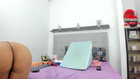 Snapshot of crystal_butterfly1 chatting on 01-14-25, 02:32 crystal_butterfly1 online show from 01-14-25, 02:32