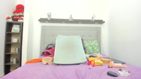 Snapshot of crystal_butterfly1 chatting on 02-01-25, 02:24 crystal_butterfly1 online show from 02-01-25, 02:24