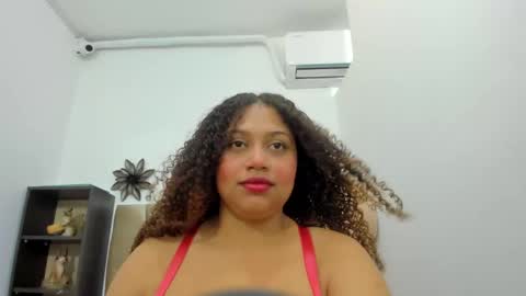 Snapshot of crystal_butterfly1 chatting on 02-16-25, 02:43 crystal_butterfly1 online show from 02-16-25, 02:43
