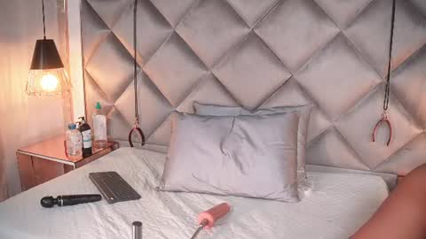 crystal_gilton online show from 07-28-26, 07:39