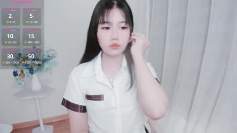 crystal_lea online show from 10-07-25, 01:47