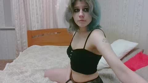 Crystal and Marcl online show from 12-07-24, 06:37