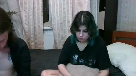 Crystal and Marcl online show from 01-22-25, 05:26