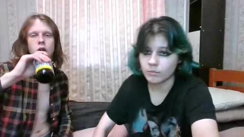 Crystal and Marcl online show from 02-02-25, 09:19