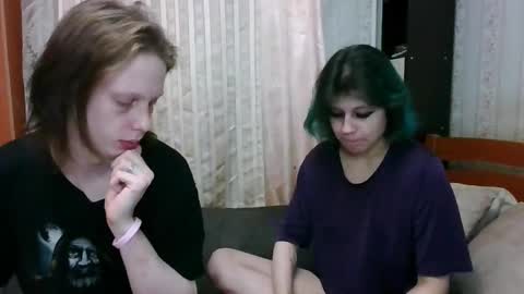 Crystal and Marcl online show from 03-01-25, 09:40