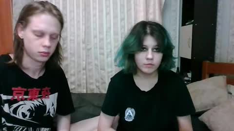 Crystal and Marcl online show from 03-09-25, 09:57