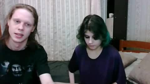 Crystal and Marcl online show from 03-11-25, 09:37