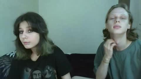 Crystal and Marcl online show from 09-13-25, 07:02