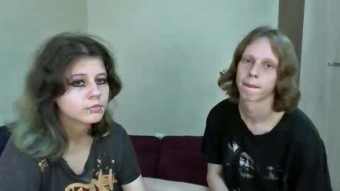 Crystal and Marcl online show from 09-19-25, 07:47
