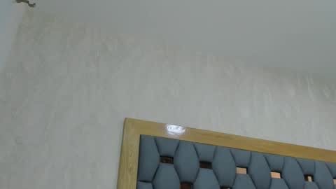 crystal_sm online show from 02-17-26, 03:14