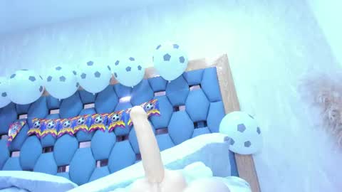 Snapshot of crystal_sm chatting on 06-26-26, 03:16 crystal_sm online show from 06-26-26, 03:16