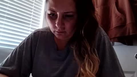 crystalbarbie214 online show from 01-14-26, 05:51