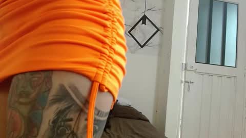 crystalblazee online show from 11-20-25, 05:23