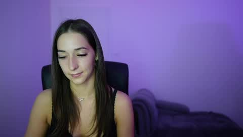 Snapshot of crystalbrunette18 chatting on 05-17-26, 12:56 Crystalbrunette18 online show from 05-17-26, 12:56