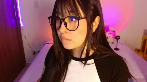 Olivia  online show from 05-02-26, 01:10