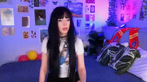 Snapshot of crystall0ve chatting on 06-30-26, 02:51 crystall0ve online show from 06-30-26, 02:51
