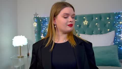 Crystal online show from 12-15-24, 12:28