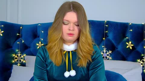 Crystal online show from 12-25-24, 06:09