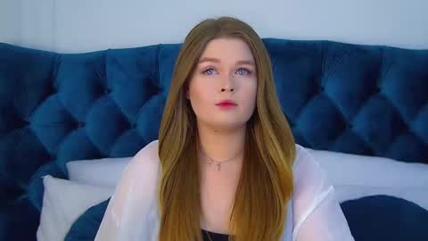 Crystal online show from 09-29-25, 06:13