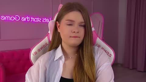 Crystal online show from 11-30-25, 06:39