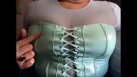 crystalyn777 online show from 10-19-25, 11:38