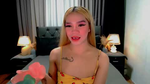 bea takashi  online show from 05-04-26, 09:27
