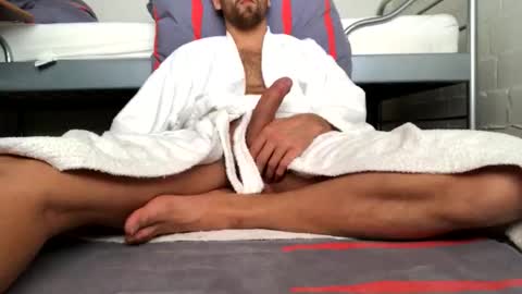 Snapshot of crzcrz chatting on 12-22-25, 11:35 crzcrz online show from 12-22-25, 11:35