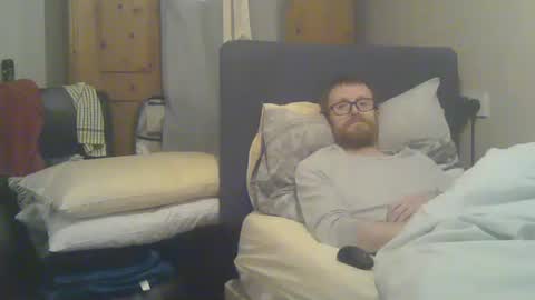 Snapshot of cs014g8493 chatting on 11-18-25, 12:38 chris online show from 11-18-25, 12:38