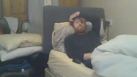 Snapshot of cs014g8493 chatting on 11-23-25, 02:22 chris online show from 11-23-25, 02:22