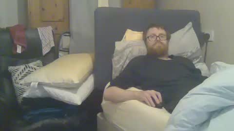 Snapshot of cs014g8493 chatting on 12-22-25, 12:40 chris online show from 12-22-25, 12:40