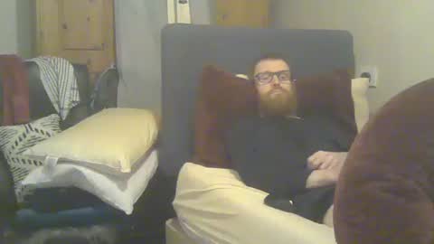 Snapshot of cs014g8493 chatting on 02-05-26, 12:48 chris online show from 02-05-26, 12:48